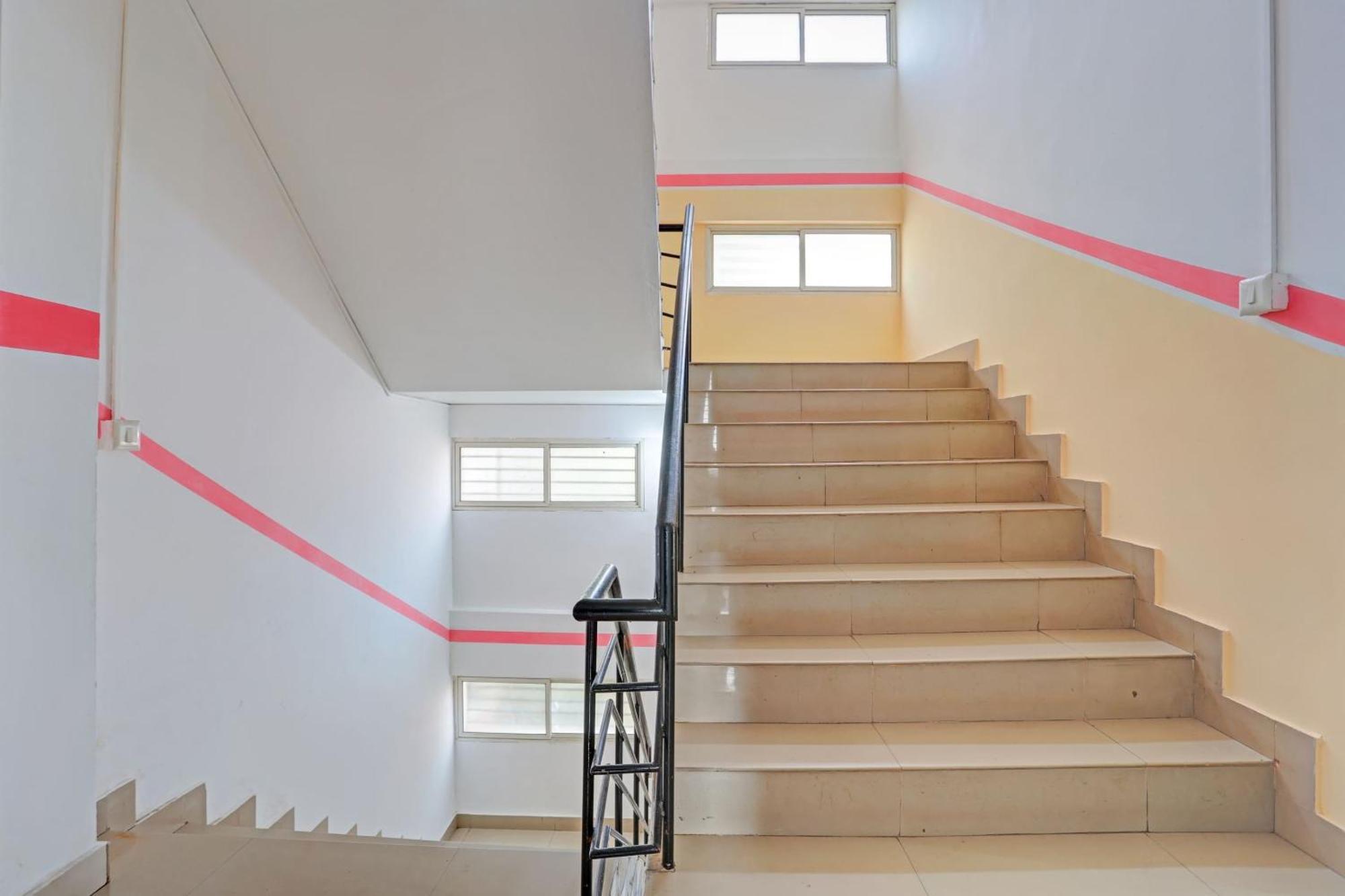 Spot On The New View Regency Ξενοδοχείο Thiruvananthapuram Εξωτερικό φωτογραφία